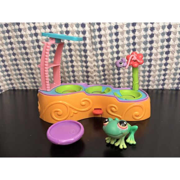 Littlest Pet Shop Other - Littlest Pet Shop Leapin' Lagoon with Frog #236